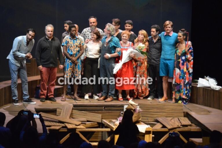 Mirtha Legrand, espectadora de lujo en el estreno teatral de Juana Viale en Mar del Plata 