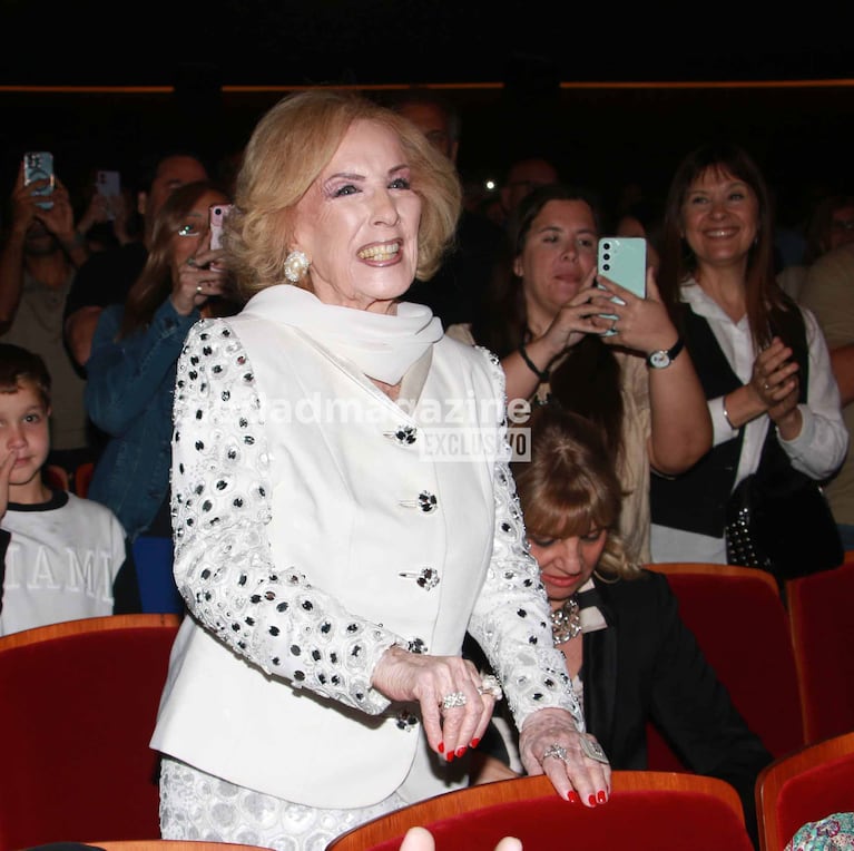Mirtha Legrand fue a ver a Ricardo Darín y Andrea Pietra al teatro (Foto: Movilpress).