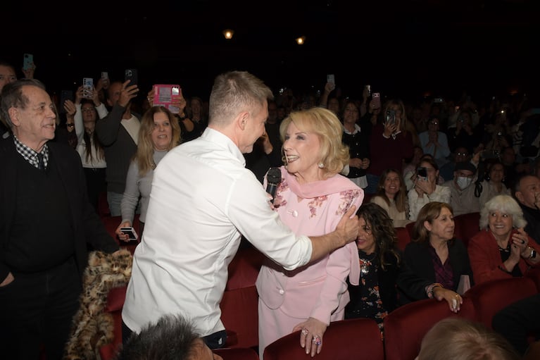 Mirtha Legrand fue a ver la obra Sottovoce de Adrián Suar (Foto: prensa).