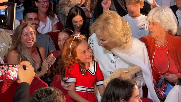 Mirtha Legrand fue ovacionada en el Teatro Broadway tras ver el musical Annie: el emocionante video y fotos