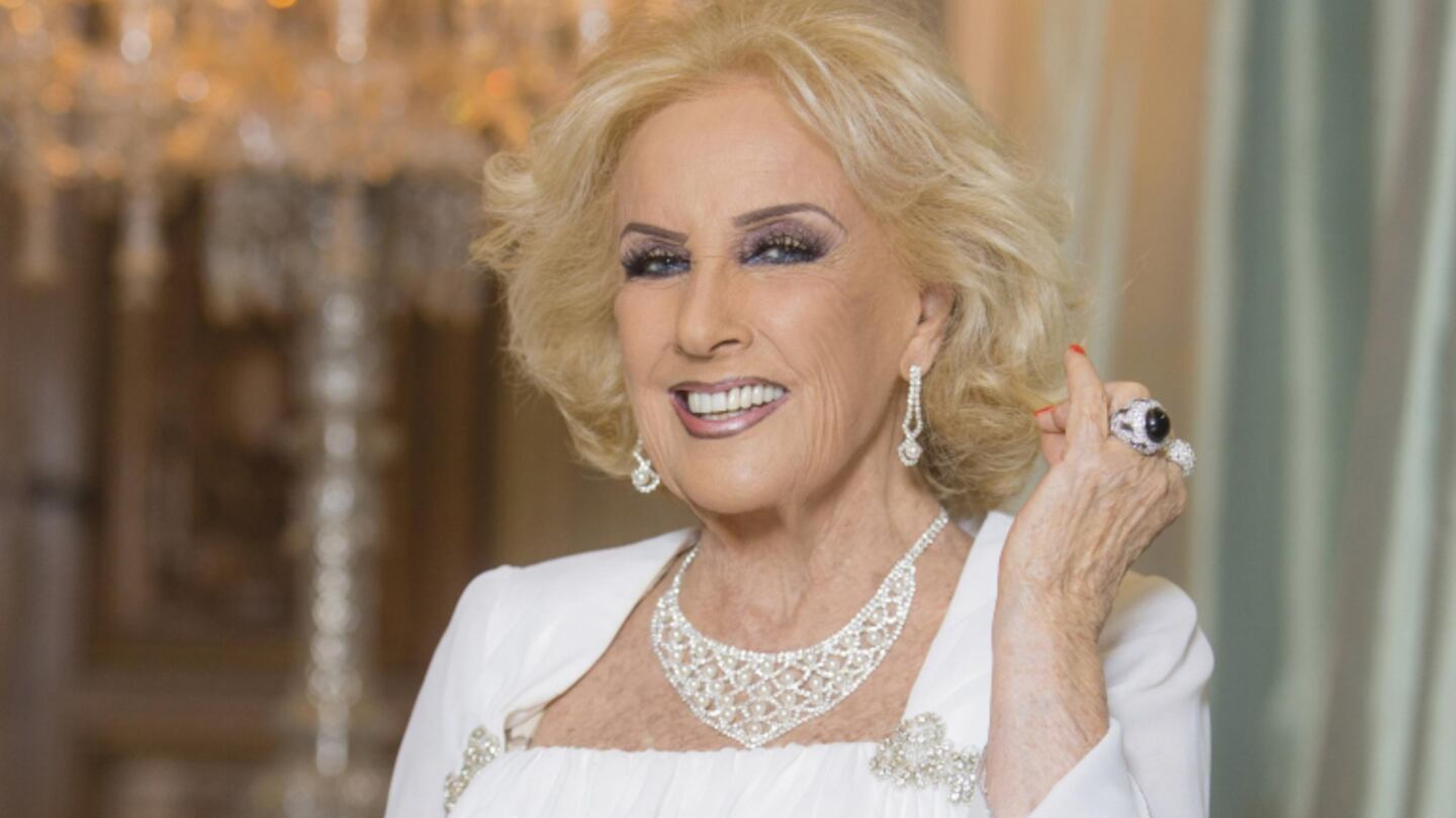 Mirtha Legrand habló de su recuperación y contó cuándo regresa a la TV: Vuelvo cuando me saquen los puntos