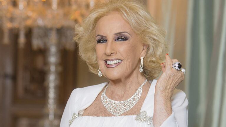 Mirtha Legrand habló de su recuperación y contó cuándo regresa a la TV: Vuelvo cuando me saquen los puntos