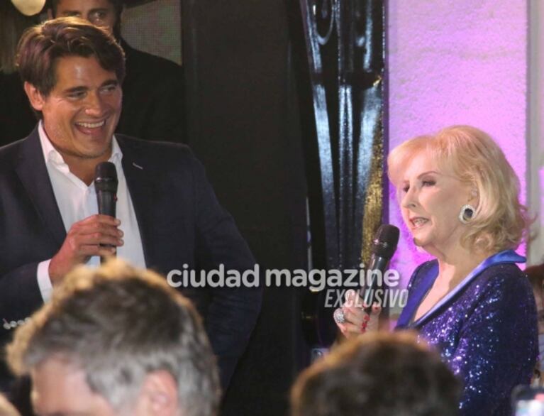 Mirtha Legrand reapareció en un glamoroso desfile de La Jaula de la Moda y anunció: "Voy a hacer un programa para despedir el año"