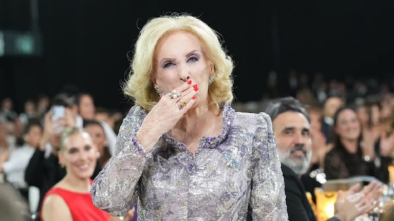 Mirtha Legrand recibió el alta, pero antes cumplió su ritual de los domingos