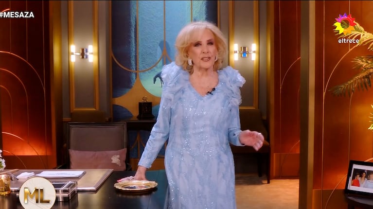 Mirtha Legrand sorprendió con un look mundialista en apoyo a la Selección Argentina (eltrece)