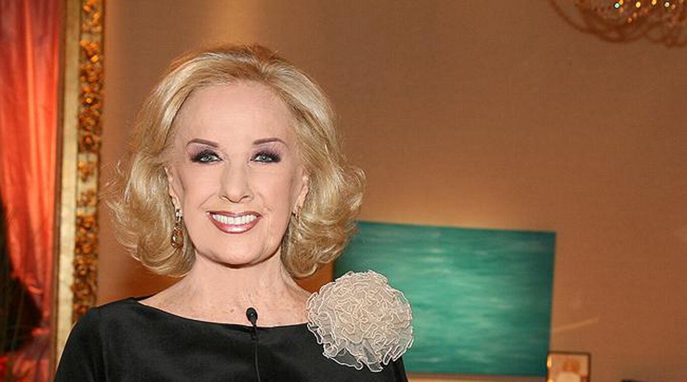 Mirtha viaja a Cannes con Nacho Viale por la remake de La Patota
