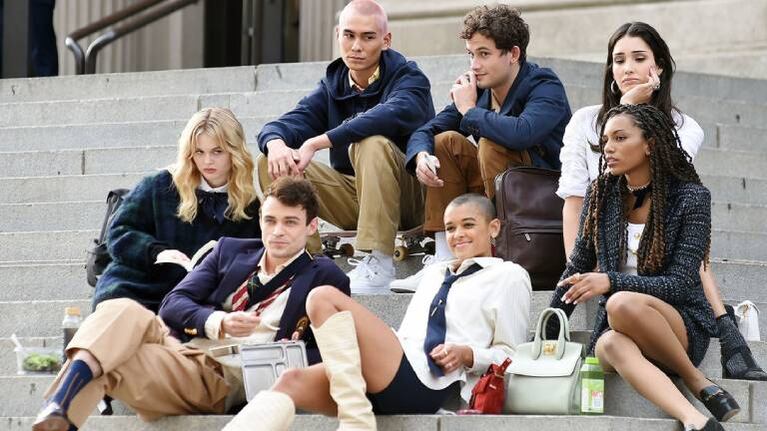 Mismo lujo, más diversidad: vuelve la serie Gossip Girl 