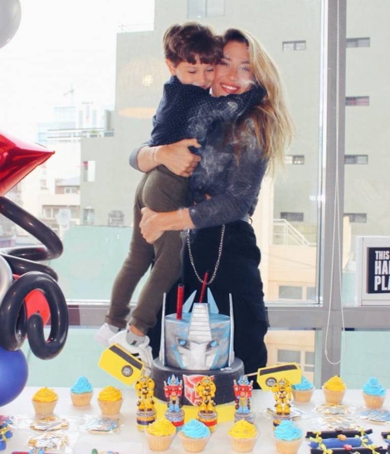 Momo cumplió 5 años y Jimena Barón lo sorprendió con un regalo: "¡Nos vamos a Disney!"