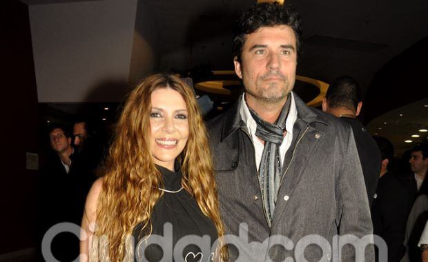 Mónica Ayos y Diego Olivera en el estreno de Todos tenemos un plan. (Foto: Jennifer Rubio)