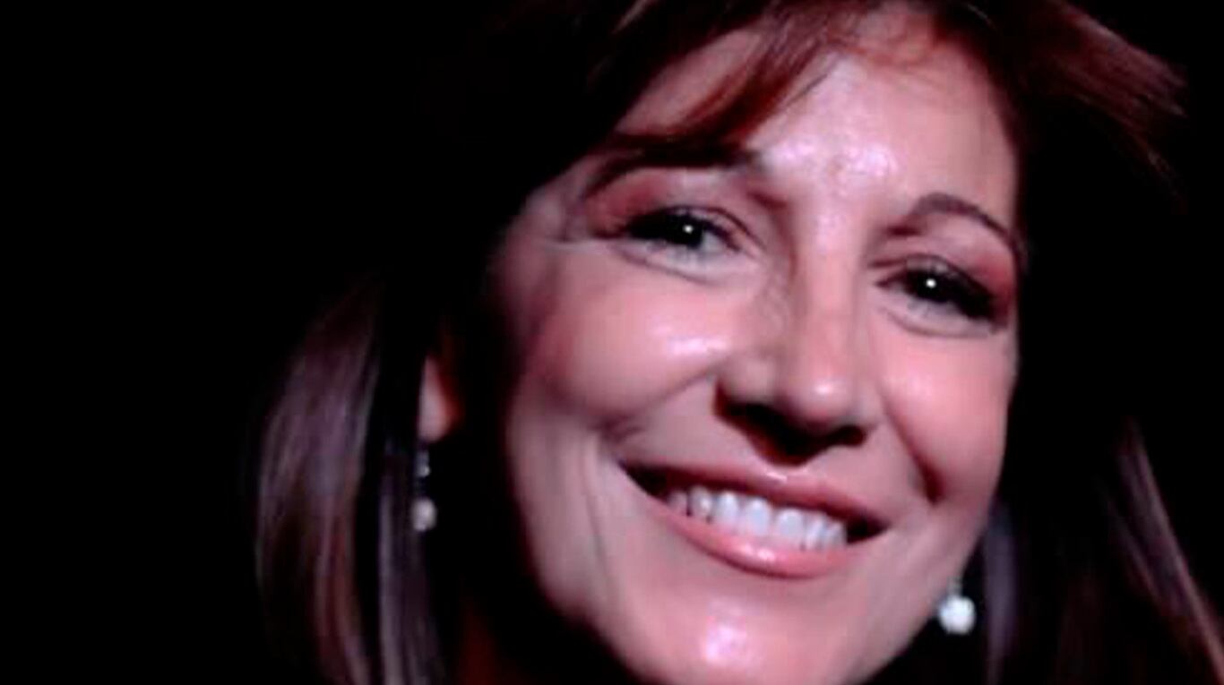 Mónica Salvador, la actriz, dramaturga y abogada que combina artísticamente las tres profesiones.