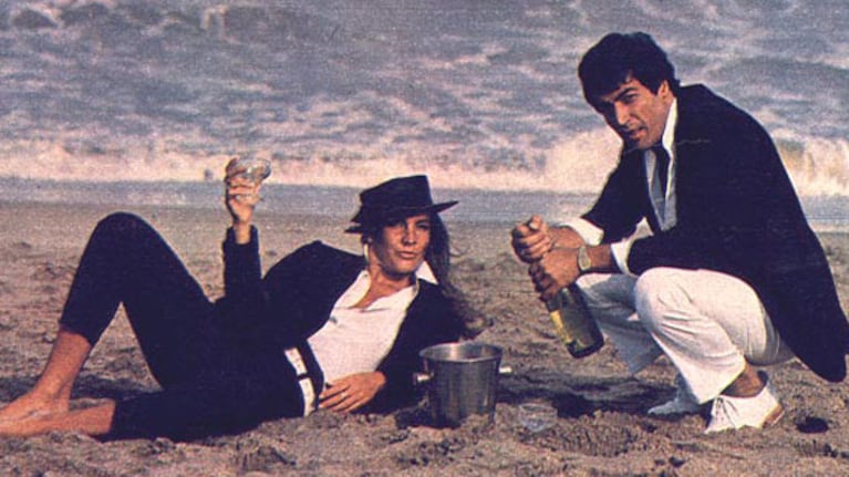 Mónica y Cacho, en una temporada juntos en Mar del Plata, hace 25 años.