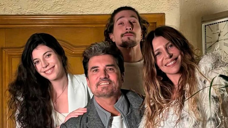 Mónica y Federico Ayos, Diego Olivera y Victoria Olivera (Foto: Instagram @monicaayos)