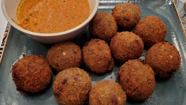 morcilla, croquetas