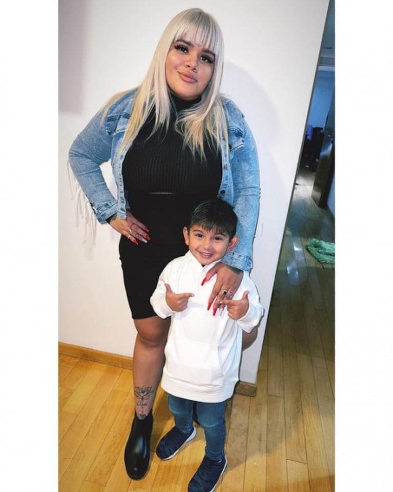 More Rial compartió un tremendo descargo junto a varias fotos con su hijo:  "Acá estamos, con las poquitas personas que nos aman"