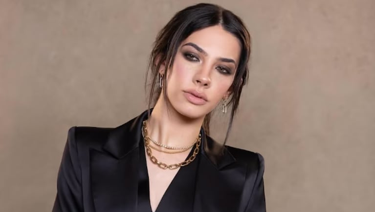 Morena, hija de Pablo Echarri y Nancy Dupláa, debutó como modelo y causó sensación en la moda argentina | Créditos: Instagram @cynthiamartos