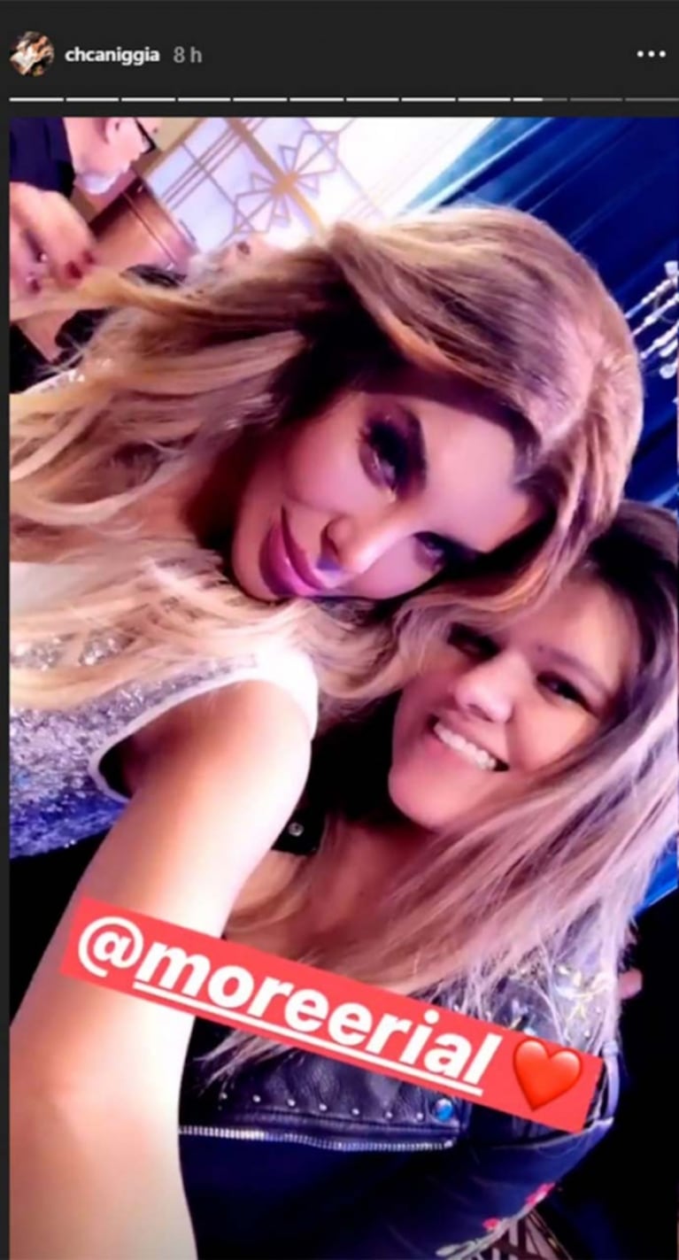 Morena Rial y Charlotte Caniggia, súper compinches: selfies en el backstage del Súper Bailando