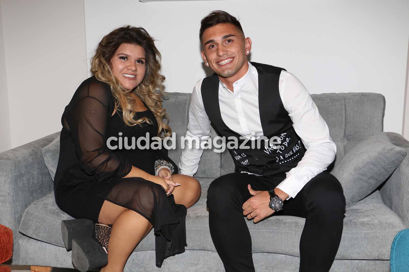 Morena Rial y Facundo Ambrosioni, inseparables en la presentación de "Hello baby" (Fotos: Movilpress). 