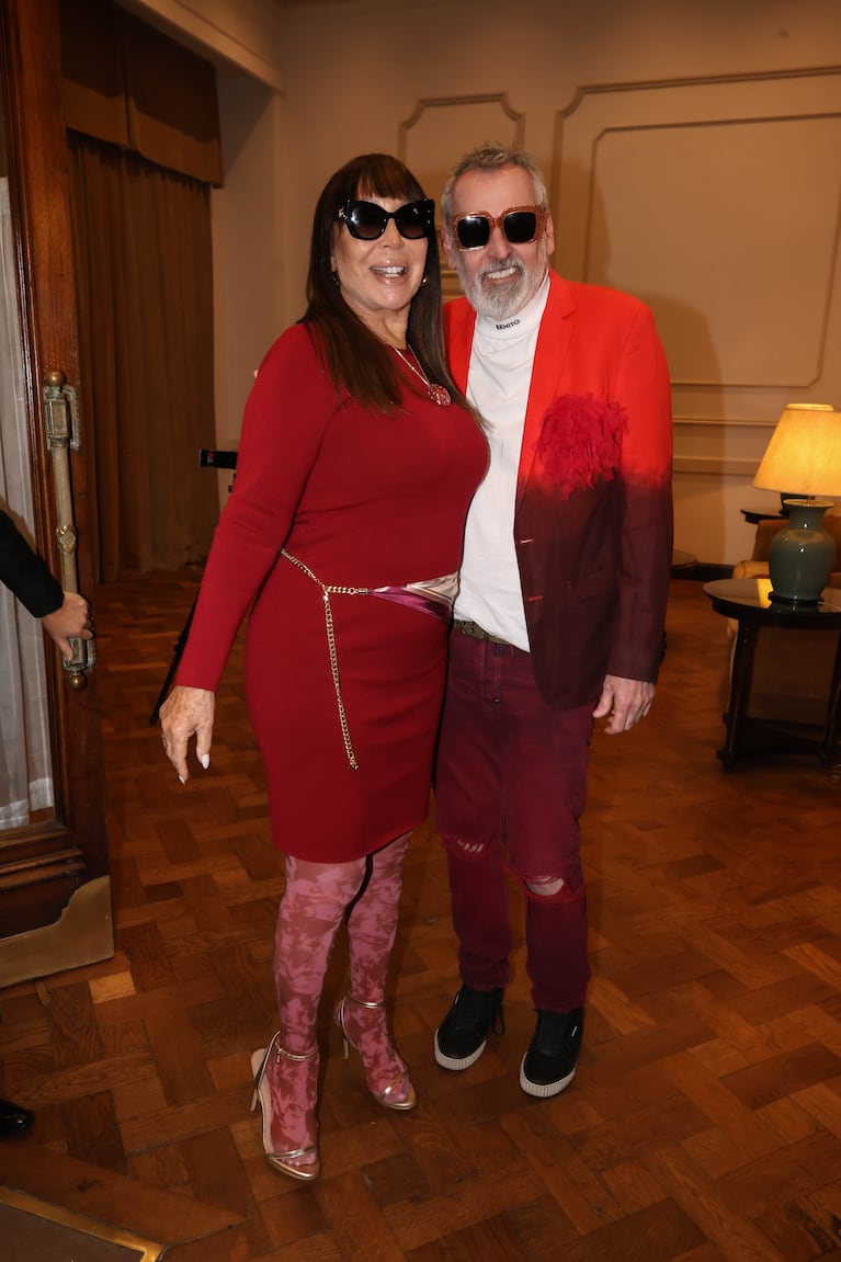 Moria Casán en el desfile de Benito Fernández por sus 40 años en la moda (Foto: Prensa).