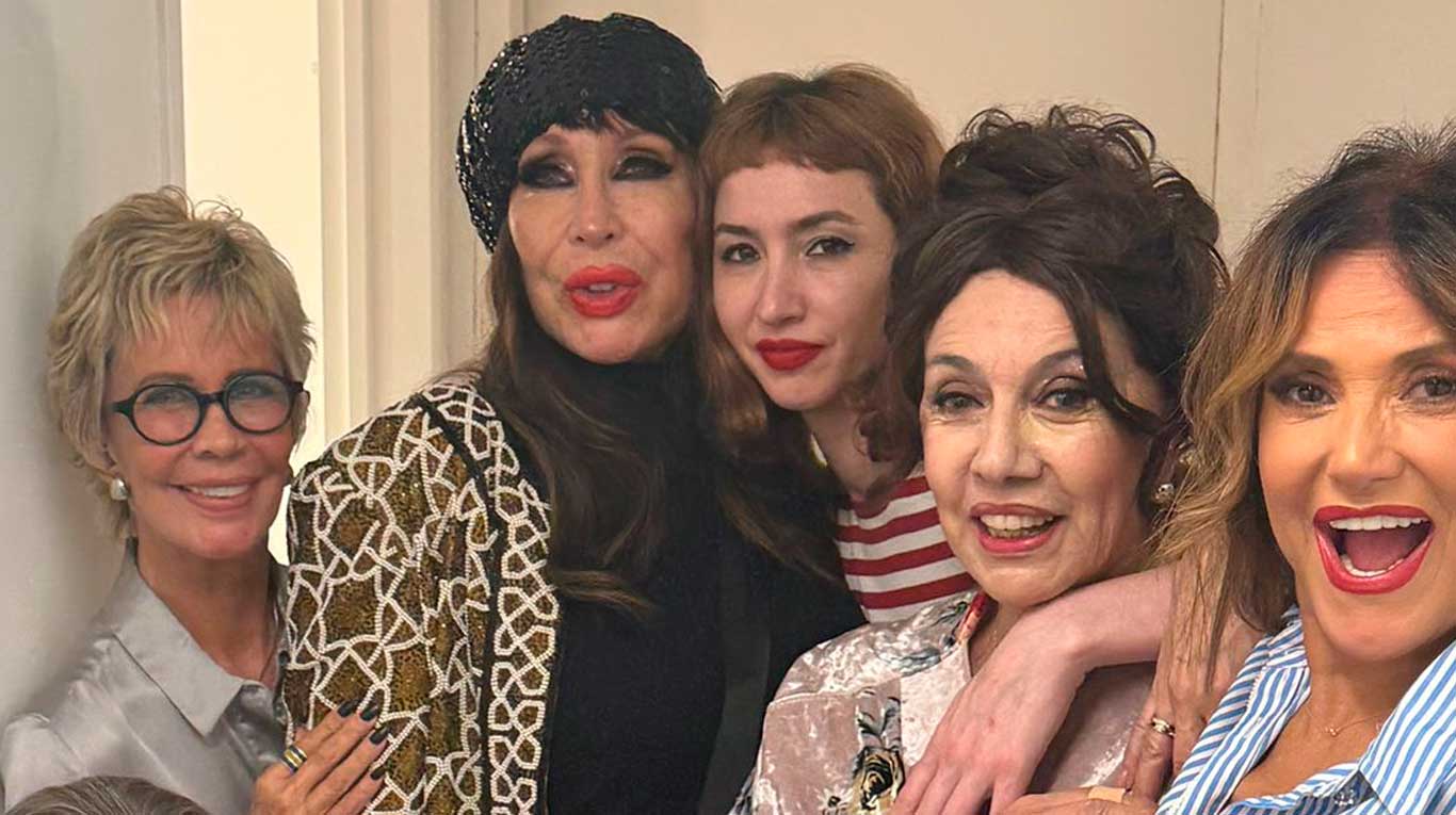 Moria Casán fue a ver a Sofá Gala al teatro (Foto: gentileza @multiteatro)