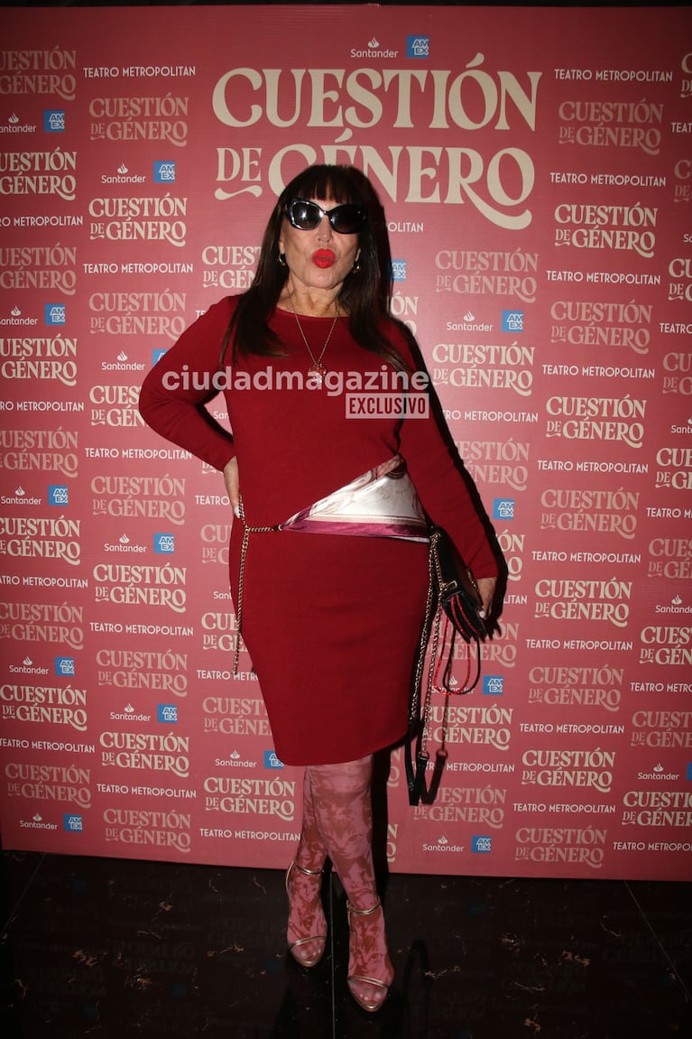 Moria Casán fue sorprendida en el teatro por sus 80 años (Foto: Movilpress).