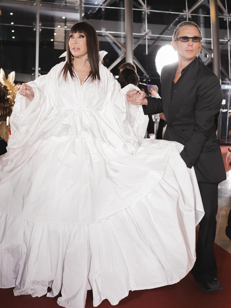 Moria Casán vestida por Fabián Paz(foto de Instagram)