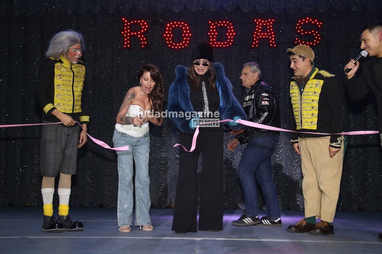 Moria Casán y Florencia Peña en el estreno del Circo Rodas (Fotos: Movilpress).