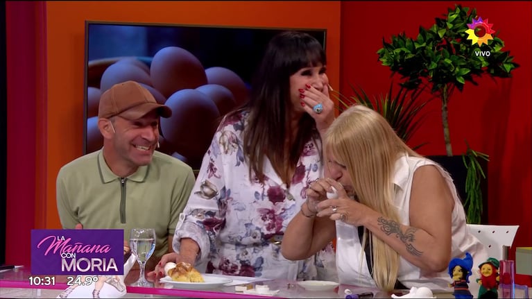 Moria Casán y la duendóloga Liliana Chelli muestran el paso a paso del ritual de soplar el huevo en la previa de la Pascua (Foto: captura de eltrece).