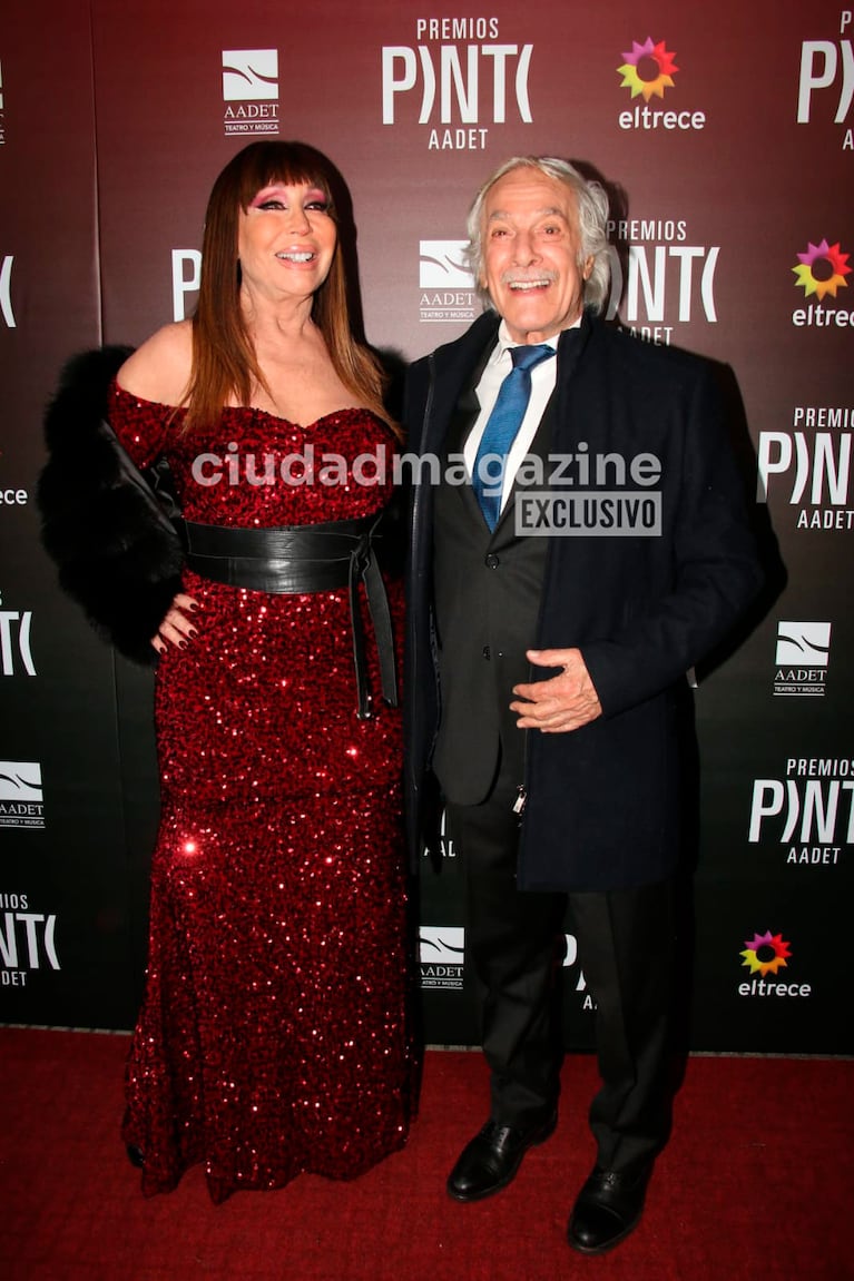Moria Casán y Pato Galmarini en los Premios Pinti (Foto: Movilpress).