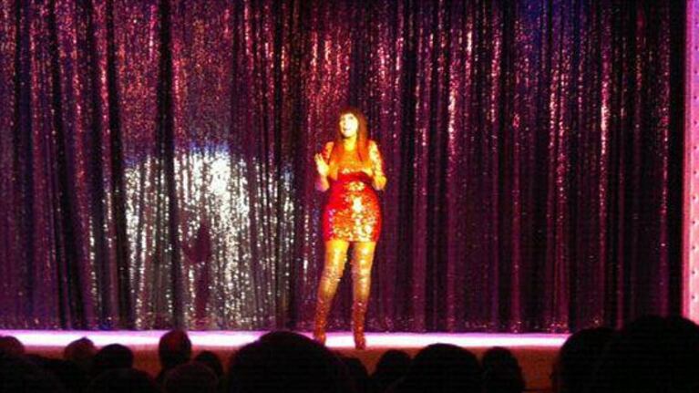 Moria y Carmen, juntas sobre el escenario de Escandalosas (Foto: @maxicardaci).