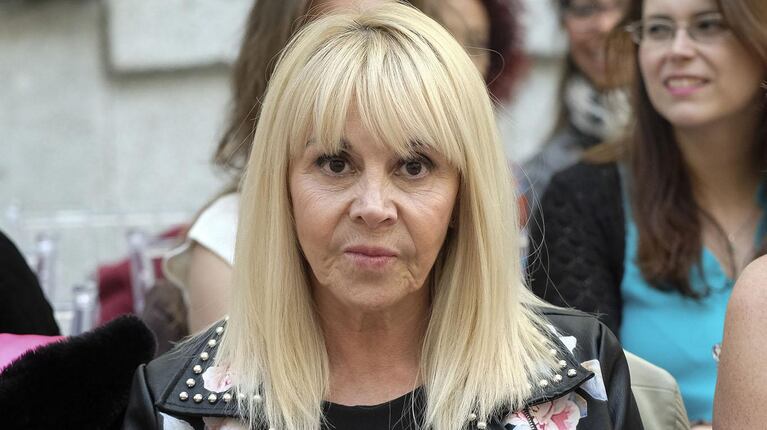 Motochorros asaltaron a Claudia Villafañe a la salida de un banco de Devoto