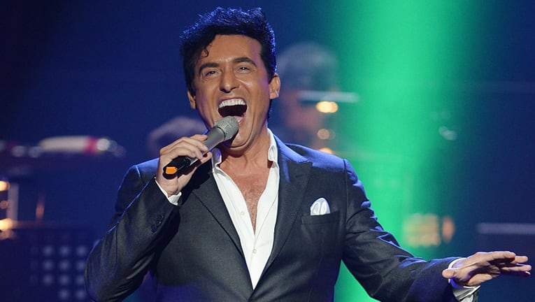Murió Carlos Marín, cantante español de Il Divo, a sus 53 años: estaba internado por covid.