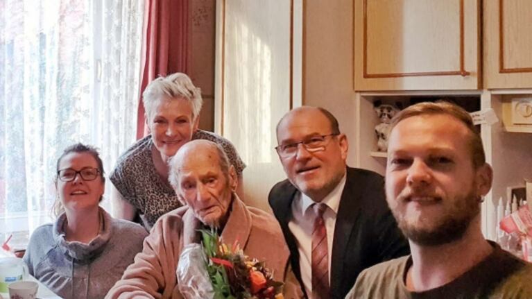 Murió el hombre más anciano del mundo: hace una semana había cumplido 114 años