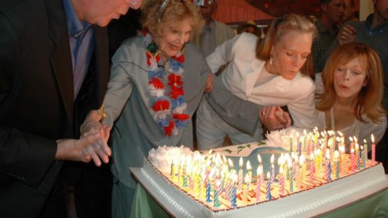 Murió Gloria Stuart