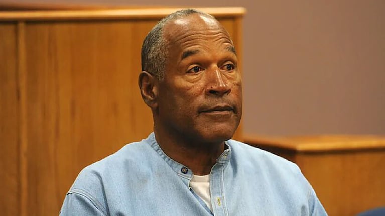 Murió O.J. Simpson, el exjugador de fútbol americano que se hizo famoso por ser acusado de robo y asesinato