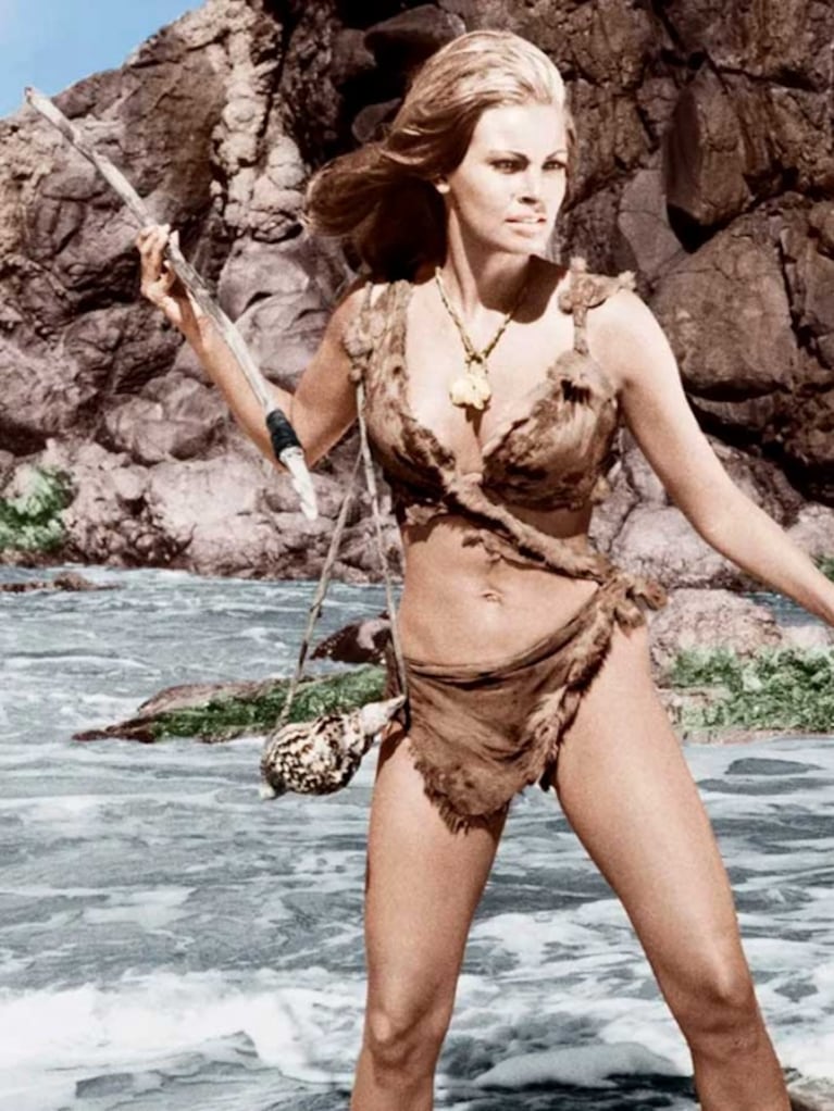 Murió Raquel Welch la legendaria actriz que enloqueció a generaciones con un bikini prehistórico