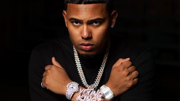 Myke Towers fue galardonado en los Billboard