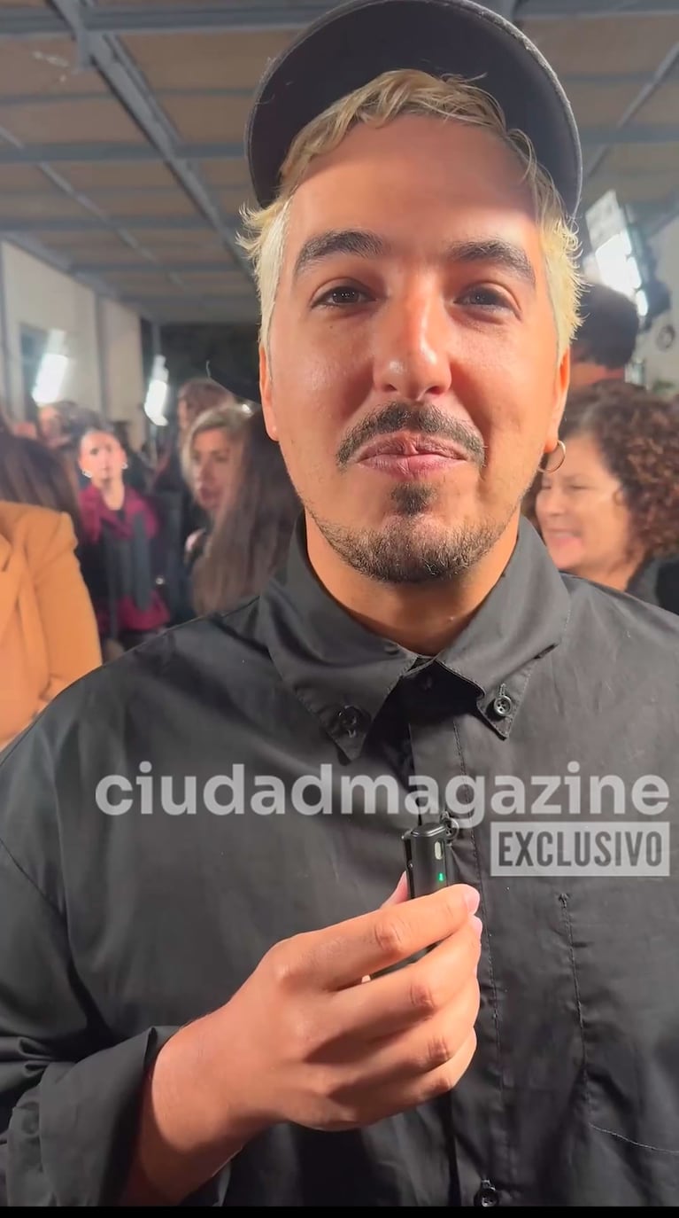 Nacho Elizalde habló en exclusiva en el desfile KOSTÜME SHOW #51 AW26 (Foto: Ciudad Magazine).