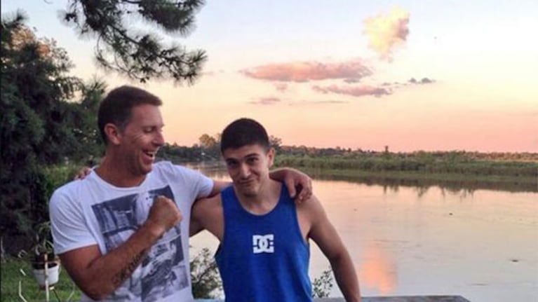 Nahuel con su papá Alejandro Fantino, unidos por el deporte. (Foto: Twitter)