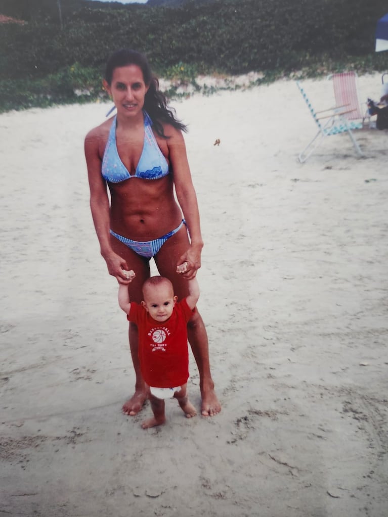 Nancy Duré con Manuel, su hijo fruto de su relación con el periodista Fernando Cerolini. (Foto: Álbum personal de Nancy Duré)