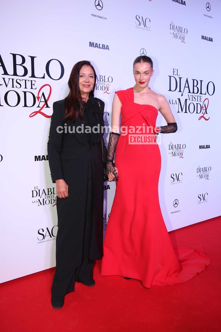 Natalia Antolin y Melisa Garat (Foto: Movilpress)
