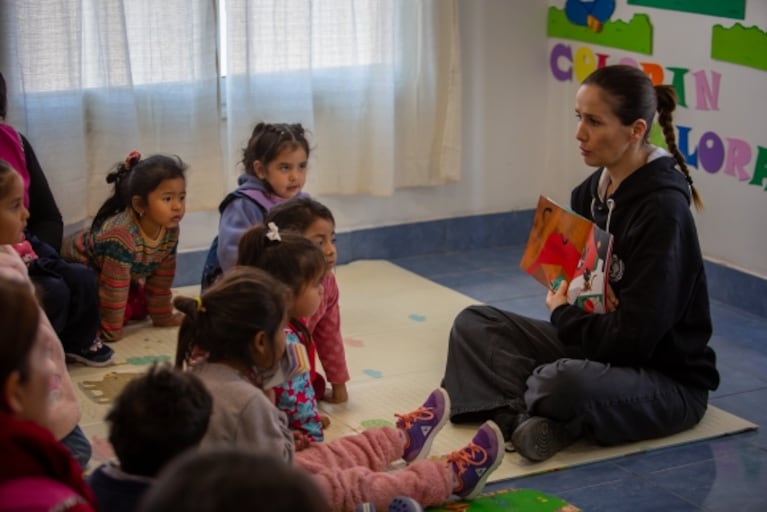 Natalia Oreiro, como Embajadora de Unicef, leyó cuentos en un centro de primera infancia en Salta