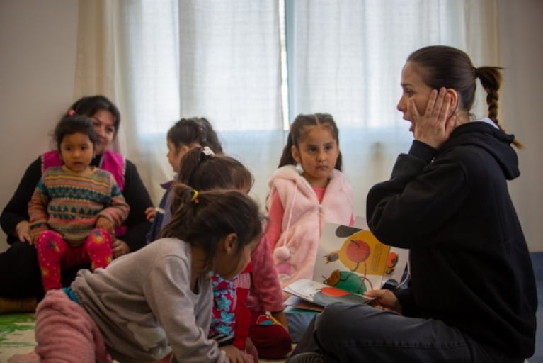 Natalia Oreiro, como Embajadora de Unicef, leyó cuentos en un centro de primera infancia en Salta