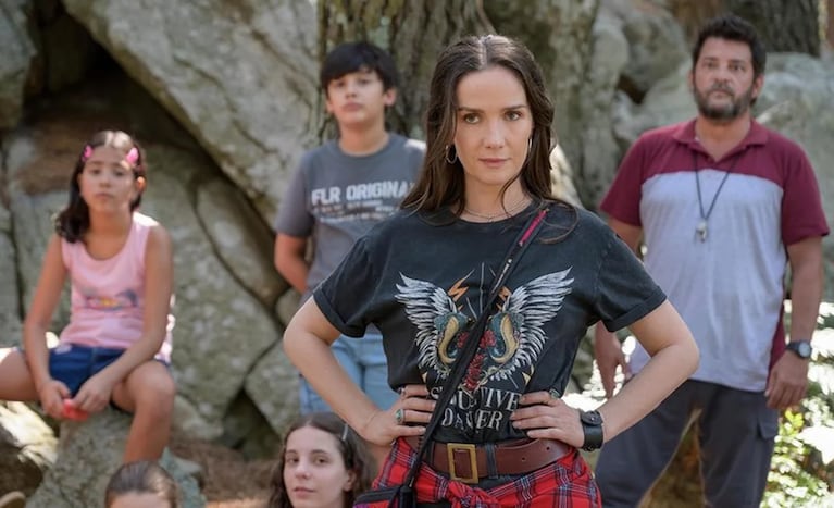 Natalia Oreiro protagoniza la comedia familiar más vista en Netflix: ¿De qué trata Campamento con Mamá?