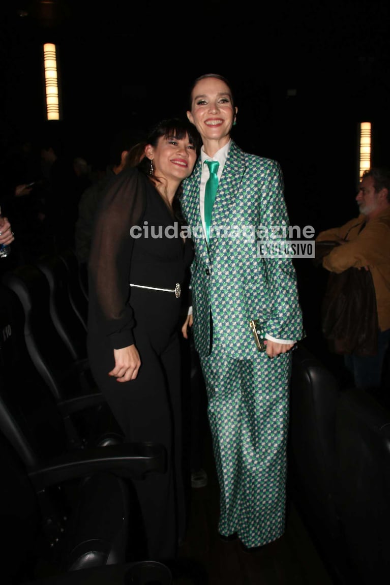 Natalia Oreiro y Marcela “Tigresa”Acuña (Foto: Movilpress)