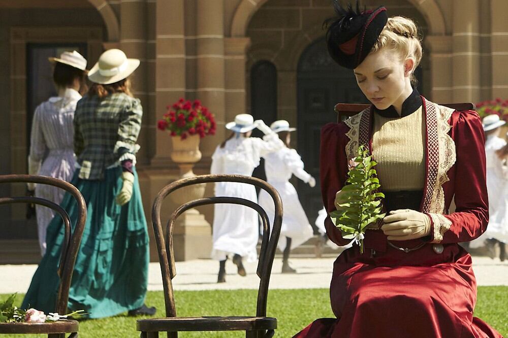 Natalie Dormer se convertirá en la directora de un internado