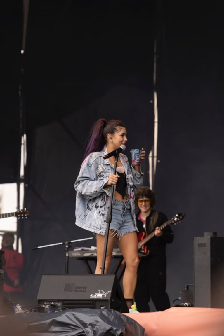 Natalie Pérez interrumpió su recital en el Lollapalooza por un insólito motivo: "Me voy a tomar un fernecito" 