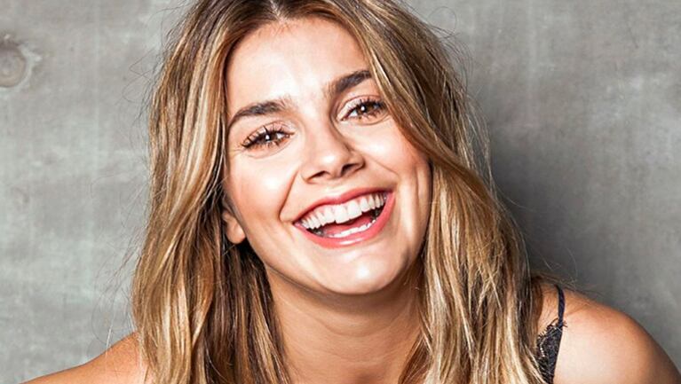 Natalie sorprendió por su parecido con su mamá.