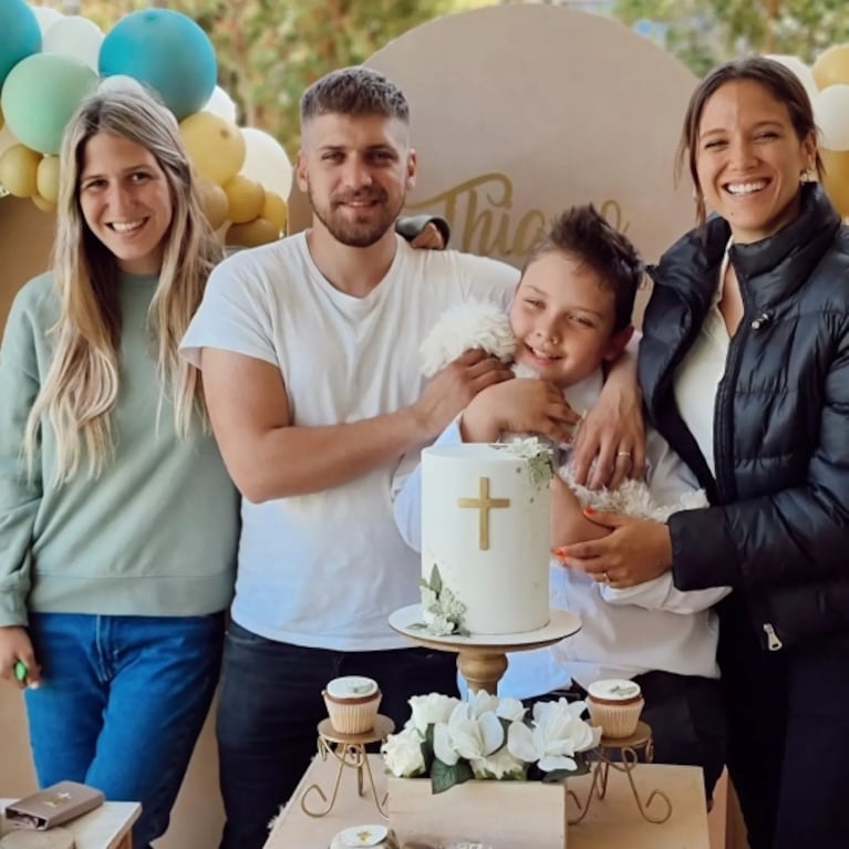 Nazarena Vélez, súper emocionada en la celebración de la primera comunión a Thiago Rodríguez: “Mi hijo me emociona”