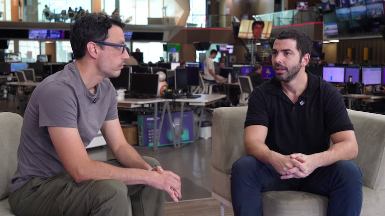 Nazareno Casero en el Centro de Contenidos Multiplataforma de Artear.