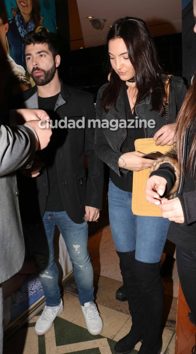 Nazareno Casero y Celeste Failache, juntos en el debut teatral de Heidi, bienvenida a casa